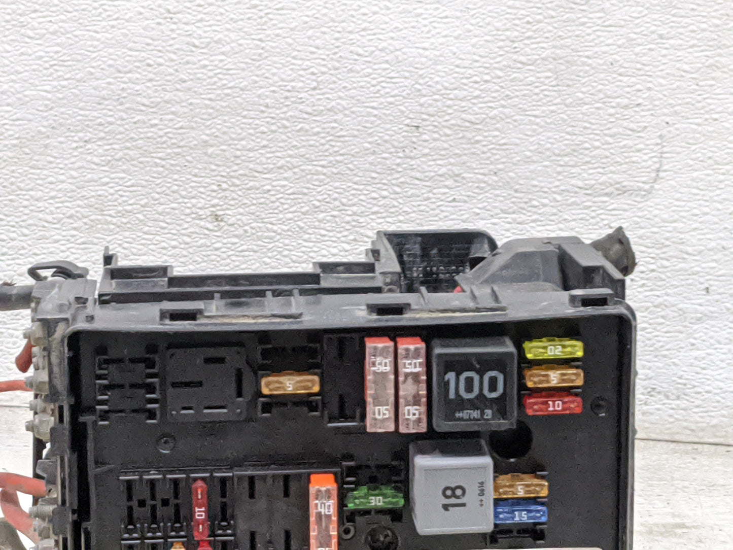 2006-2013 Audi A3 Fusebox Fuse Box Panel Relay Module P/N:1K0937125D 112058520 Fits OEM Used Auto Parts - Oemusedautoparts1.