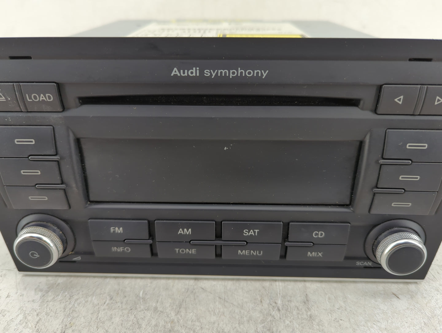 2007 Audi A4 Radio AM FM Cd Player Receiver Replacement P/N:8E0 035 195 AC 7 646 019 380 Fits OEM Used Auto Parts - Oemuseda