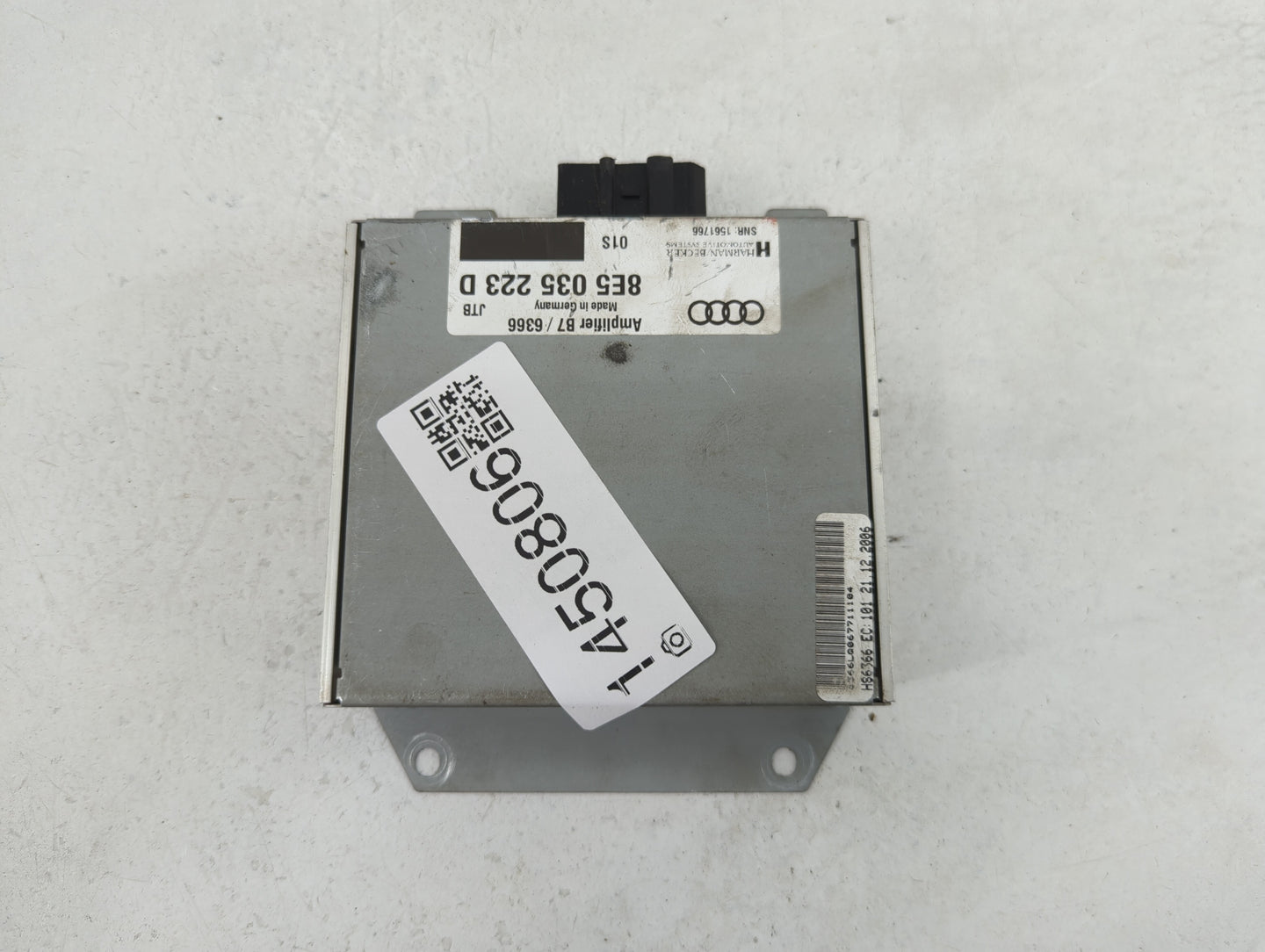2005-2008 Audi A4 Radio Speaker Amplifier - Oemusedautoparts1.com