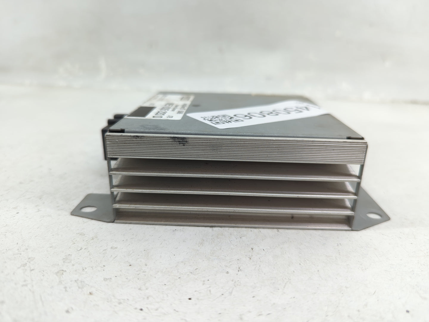 2005-2008 Audi A4 Radio Speaker Amplifier - Oemusedautoparts1.com