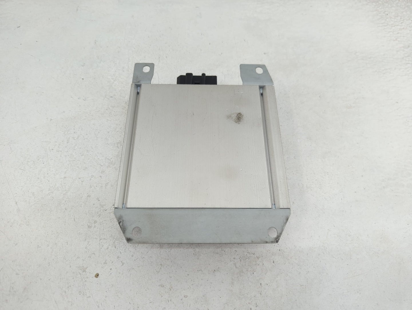 2005-2008 Audi A4 Radio Speaker Amplifier - Oemusedautoparts1.com