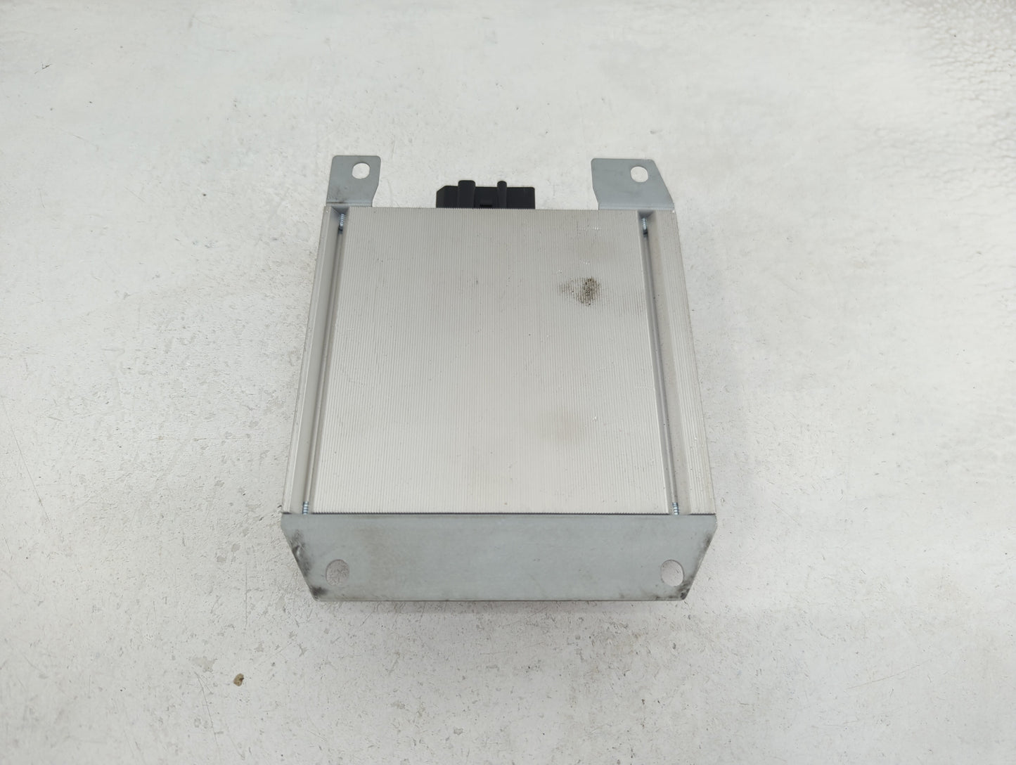 2005-2008 Audi A4 Radio Speaker Amplifier - Oemusedautoparts1.com