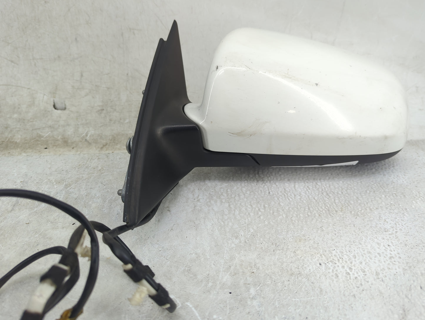 2002-2008 Audi A4 Driver Side View Mirror - Left Door Mirror OEM Used - Oemusedautoparts1.com
