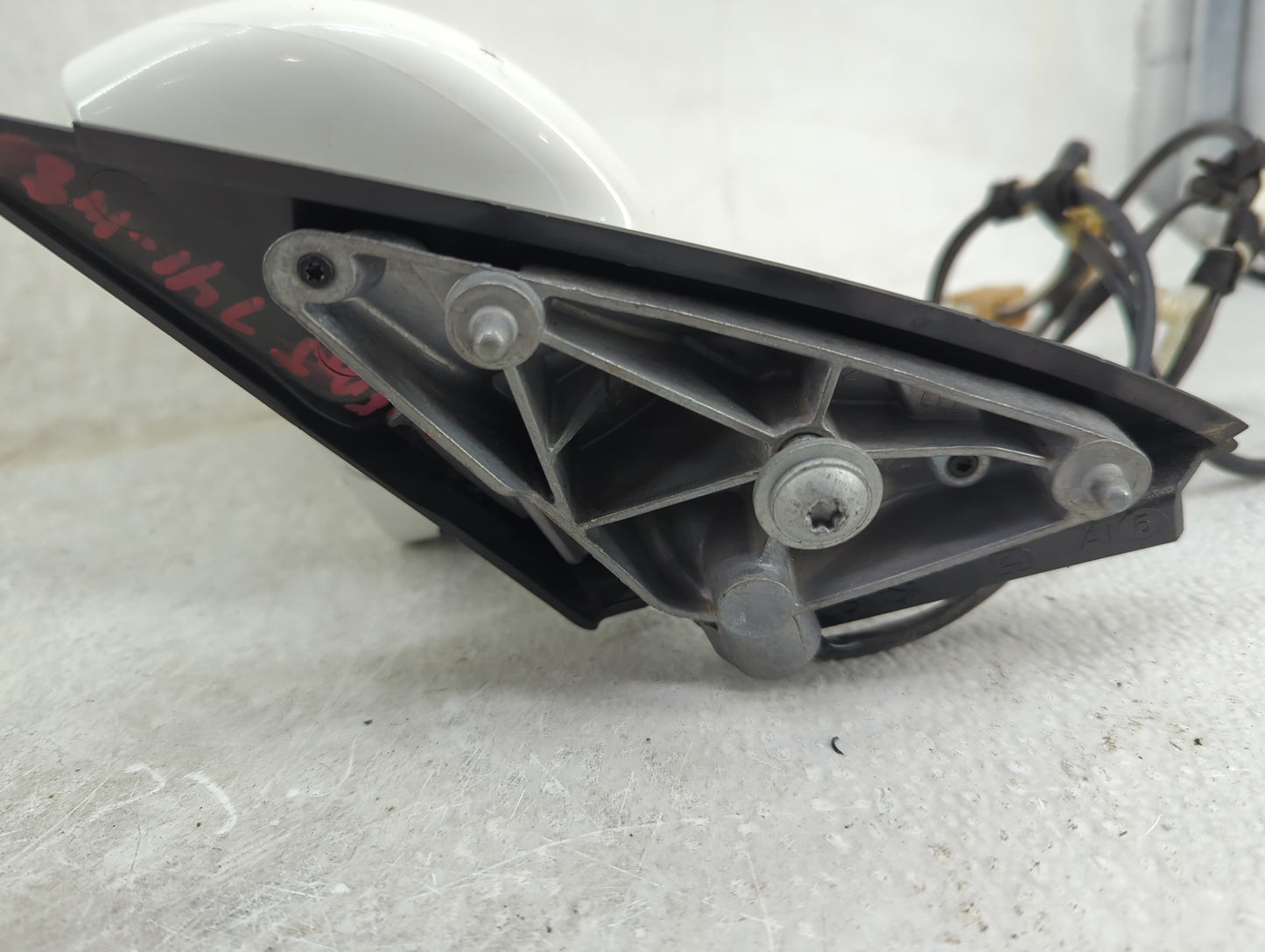 2002-2008 Audi A4 Driver Side View Mirror - Left Door Mirror OEM Used - Oemusedautoparts1.com