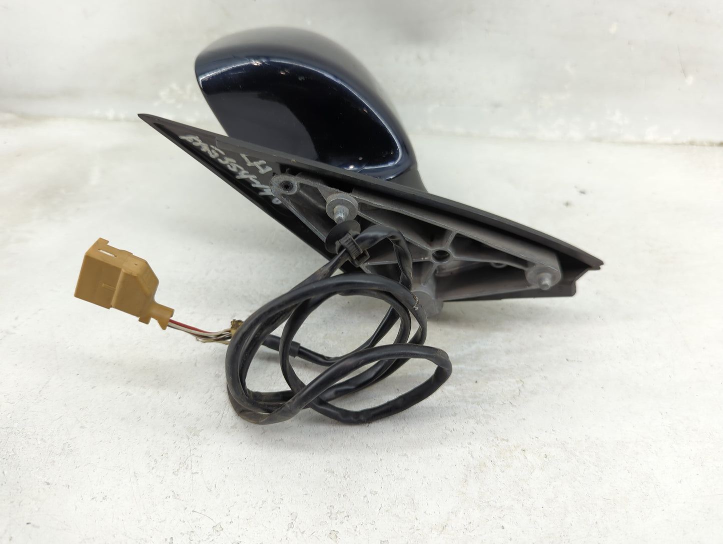 2002-2008 Audi A4 Driver Side View Mirror - Left Door Mirror OEM Used - Oemusedautoparts1.com