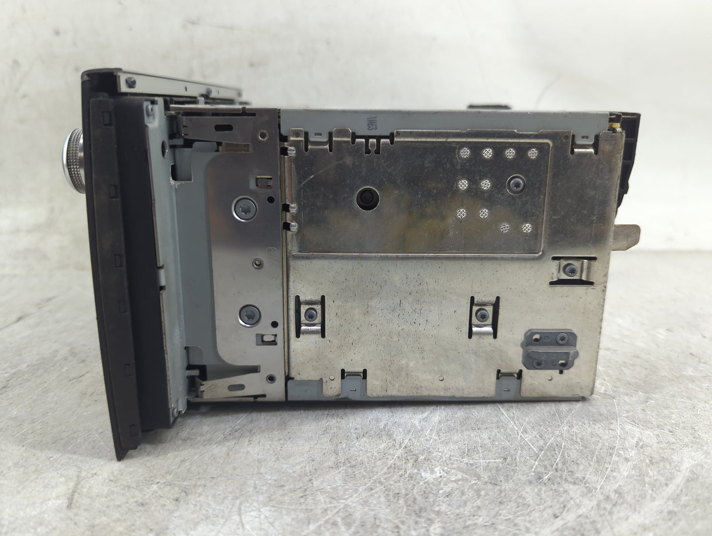 2007 Audi A4 Radio AM FM Cd Player Receiver Replacement P/N:8E0035195AC 7646019380, 8631179692 Fits OEM Used Auto Parts - Oe
