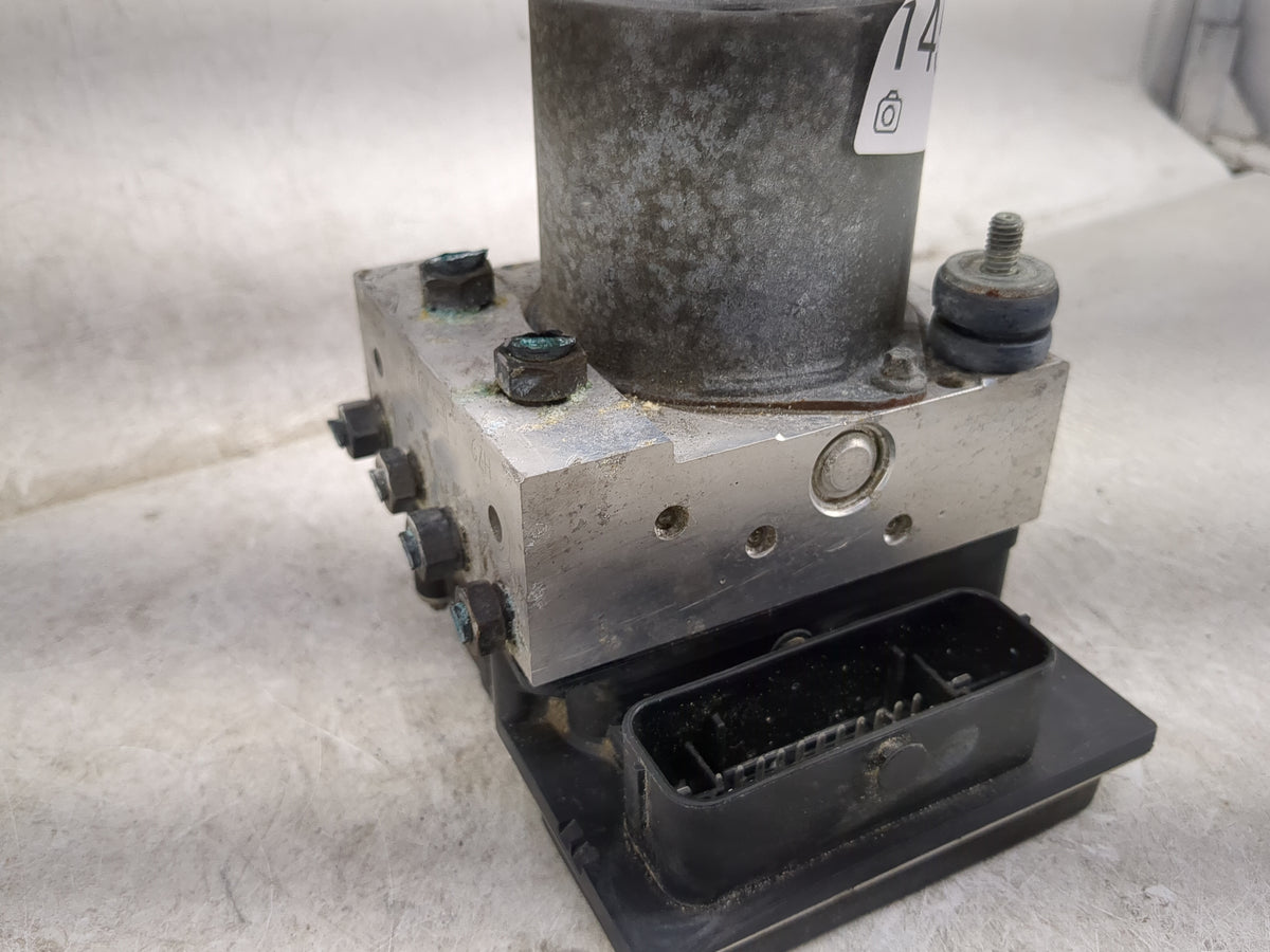 2007-2009 Audi A4 Anti-Lock Brake ABS Pump Module Actuator OEM P/N:8E0614517BH 0265234333, 0265950467 Fits Fits 2007 2008 20