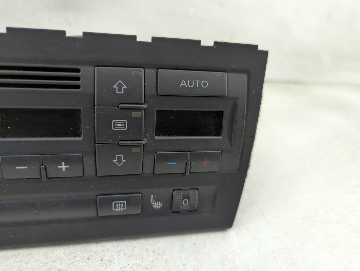 2005-2009 Audi A4 Climate Control Module Temperature AC/Heater Replacement P/N:8E0 820 043 BM Fits Fits 2005 2006 2007 2008 