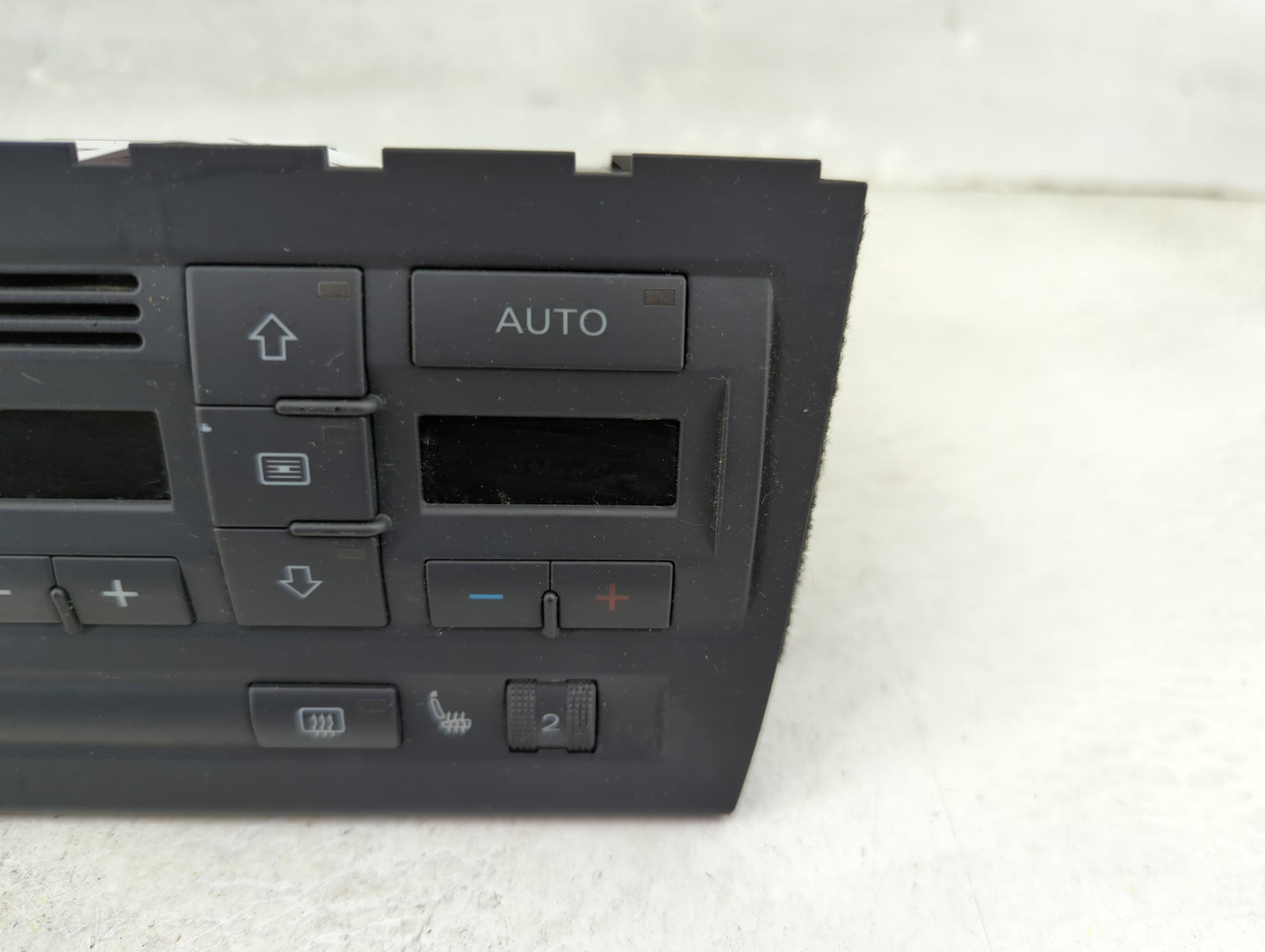 2005-2009 Audi A4 Climate Control Module Temperature AC/Heater Replacement P/N:8E0 820 043 BM Fits Fits 2005 2006 2007 2008 