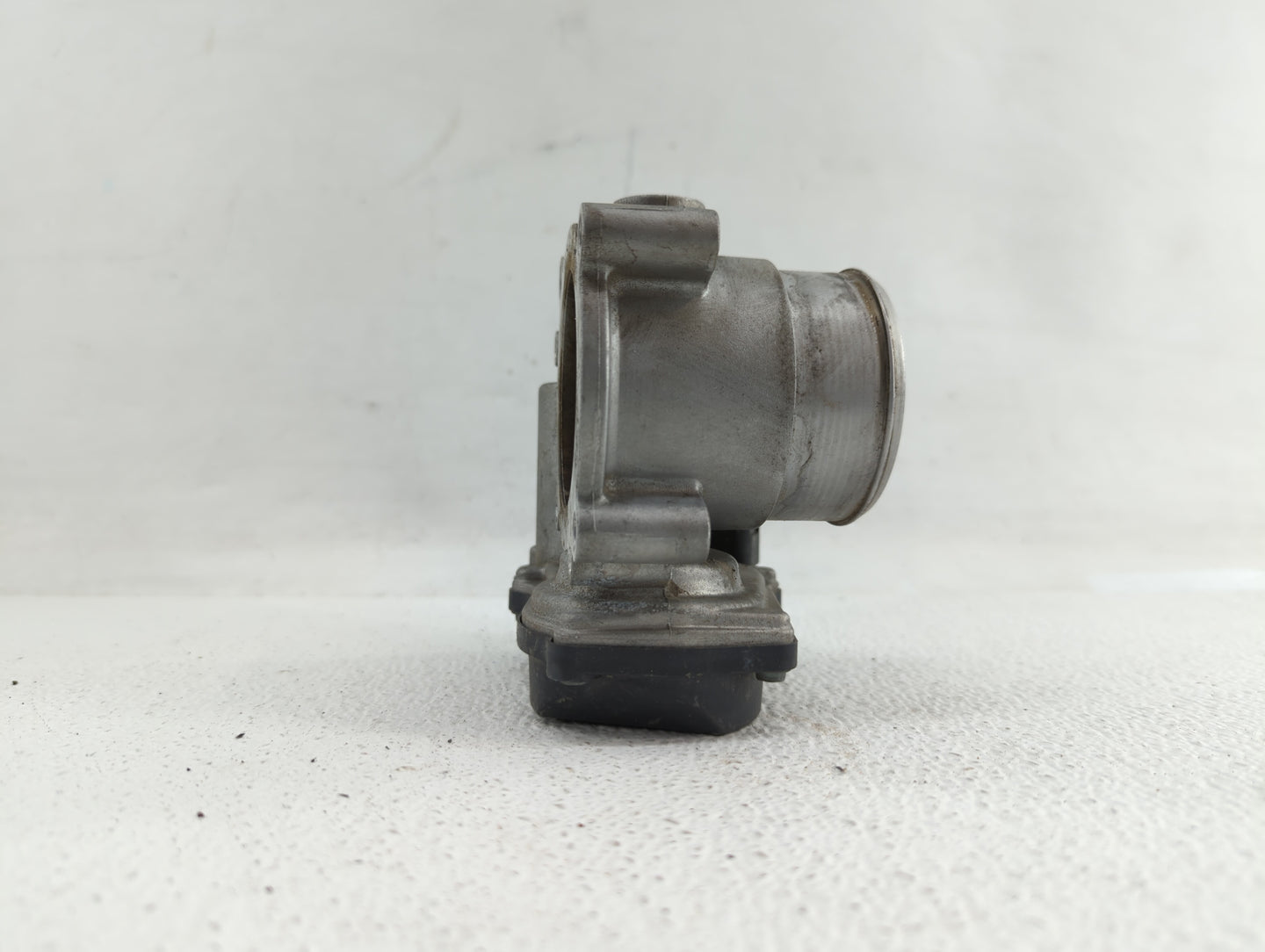 2005-2016 Audi A4 Throttle Body P/N:06F 133 062 G 06F 133 062 Q Fits OEM Used Auto Parts - Oemusedautoparts1.com