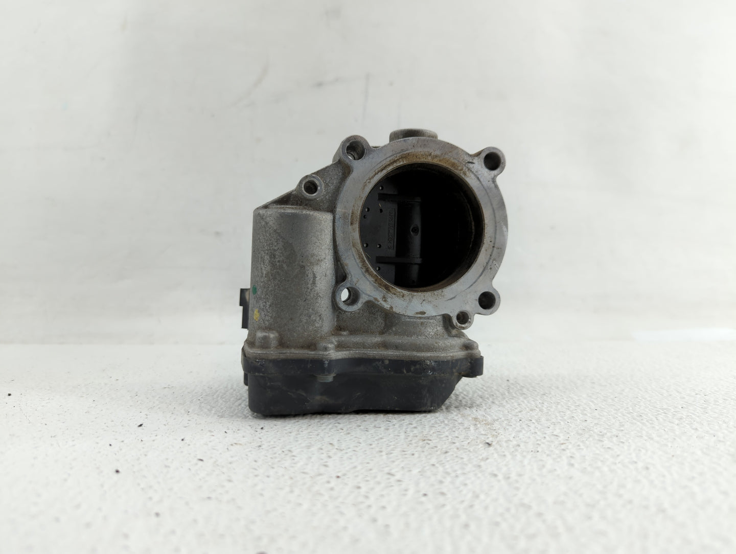 2005-2016 Audi A4 Throttle Body P/N:06F 133 062 G 06F 133 062 Q Fits OEM Used Auto Parts - Oemusedautoparts1.com