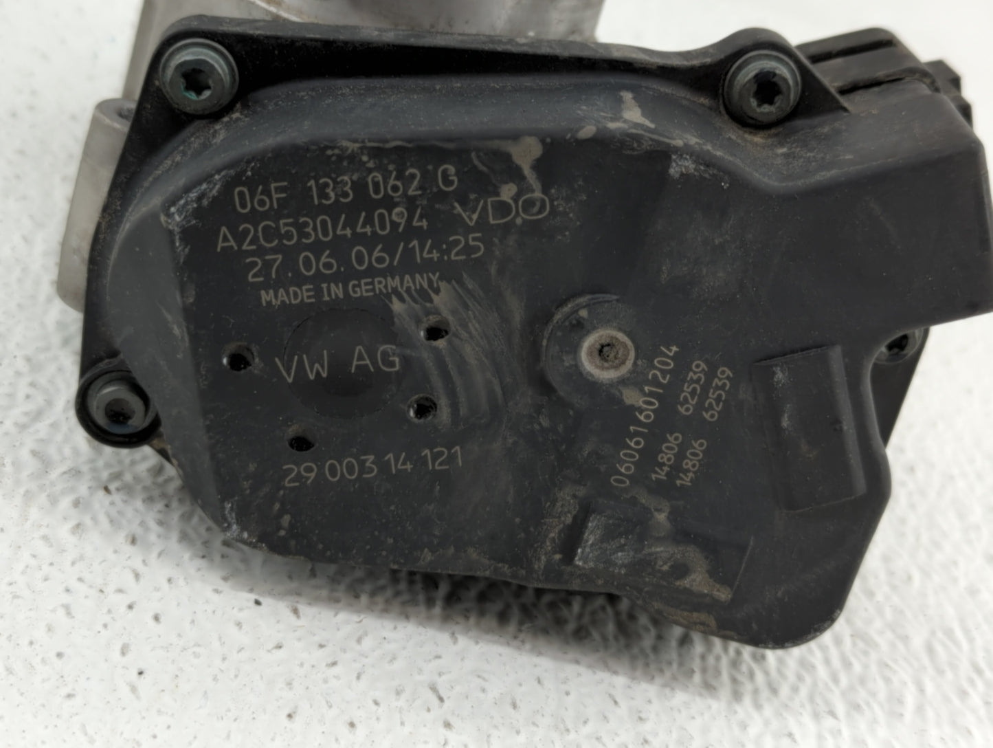 2005-2016 Audi A4 Throttle Body P/N:06F 133 062 G 06F 133 062 Q Fits OEM Used Auto Parts - Oemusedautoparts1.com