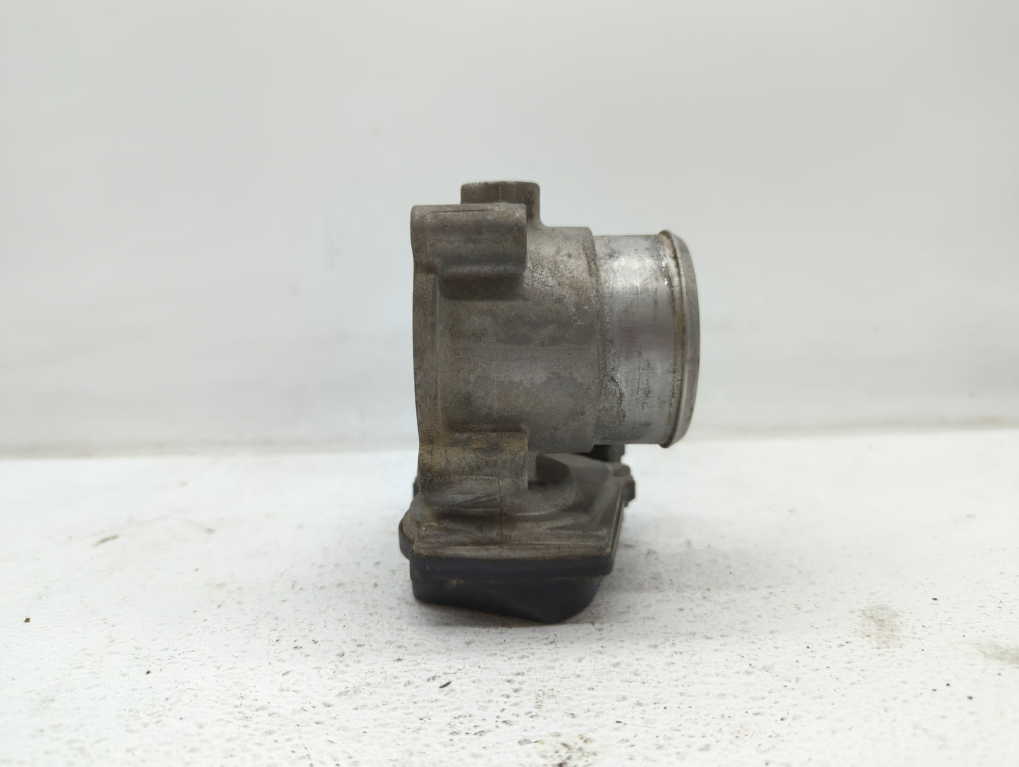 2005-2016 Audi A4 Throttle Body P/N:06F 133 062 G 06F 133 062 Q Fits OEM Used Auto Parts - Oemusedautoparts1.com