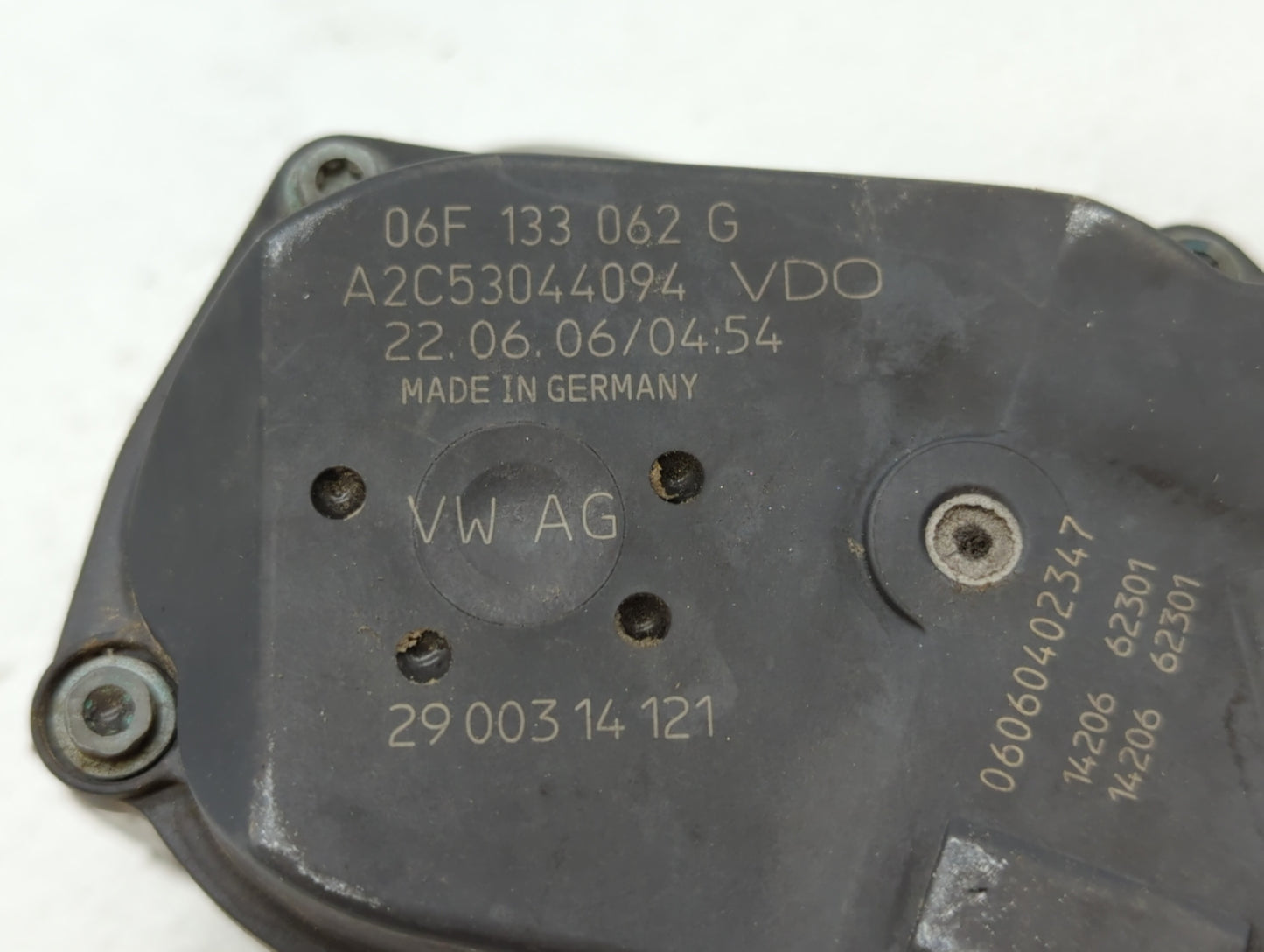 2005-2016 Audi A4 Throttle Body P/N:06F 133 062 G 06F 133 062 Q Fits OEM Used Auto Parts - Oemusedautoparts1.com