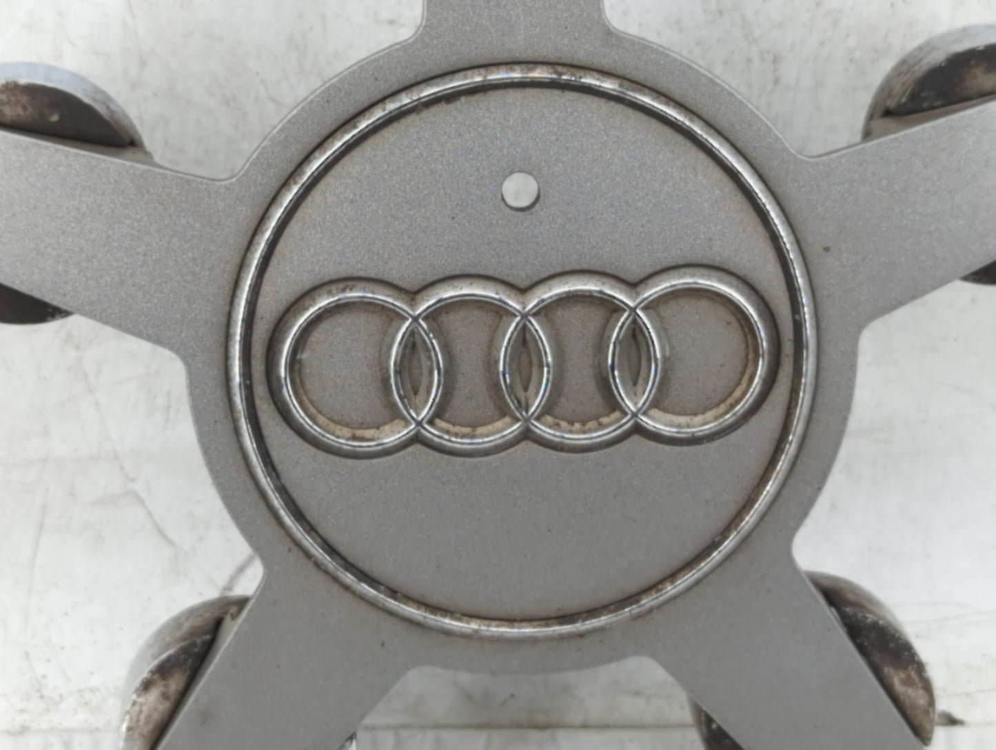 2007 Audi A4 Rim Wheel Center Cap - Oemusedautoparts1.com