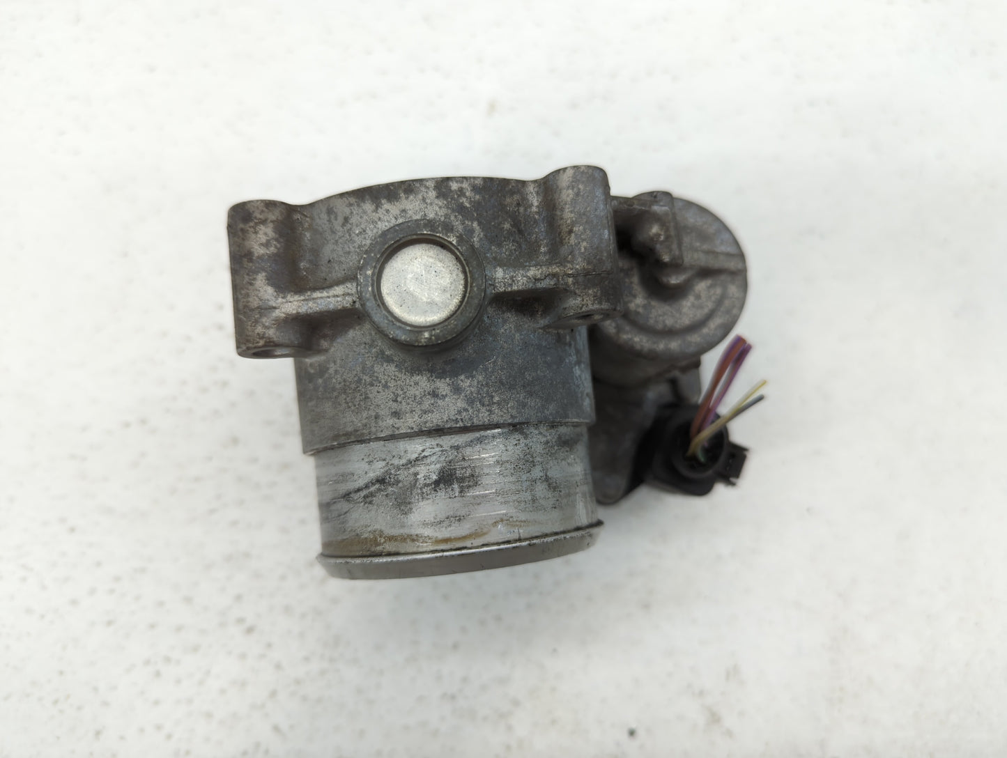 2005-2016 Audi A4 Throttle Body P/N:06F 133 062 G 06F 133 062 T Fits OEM Used Auto Parts - Oemusedautoparts1.com