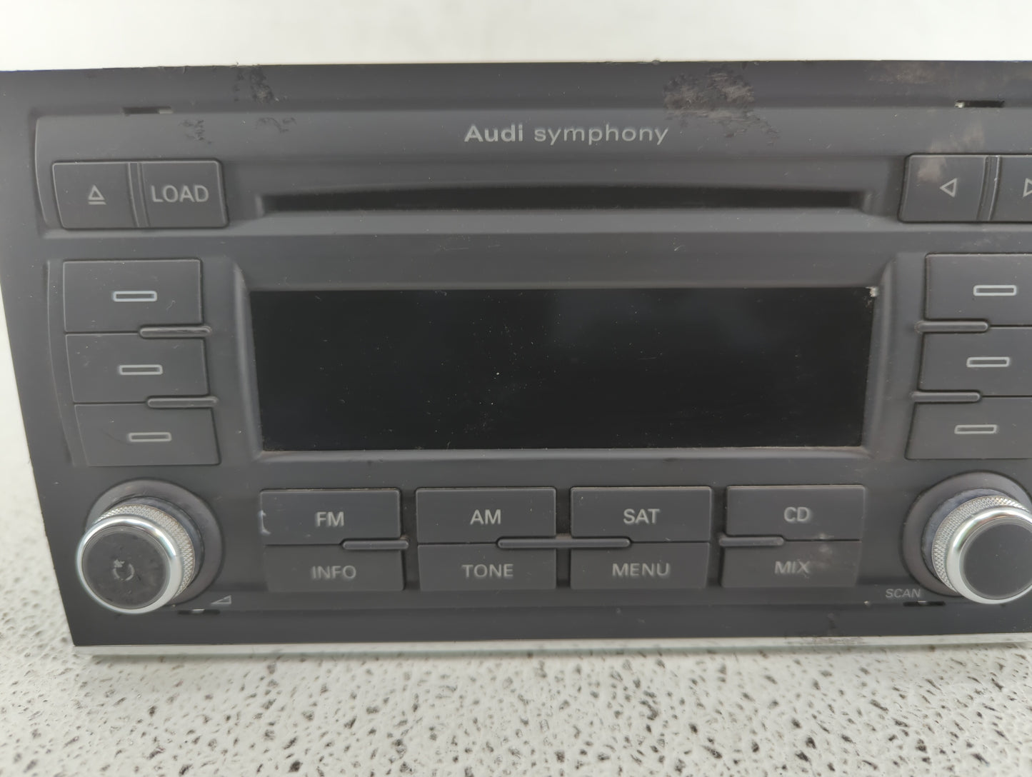 2007 Audi A4 Radio AM FM Cd Player Receiver Replacement P/N:8E0 035 195 AF 8E0 035 195 AC Fits OEM Used Auto Parts - Oemused