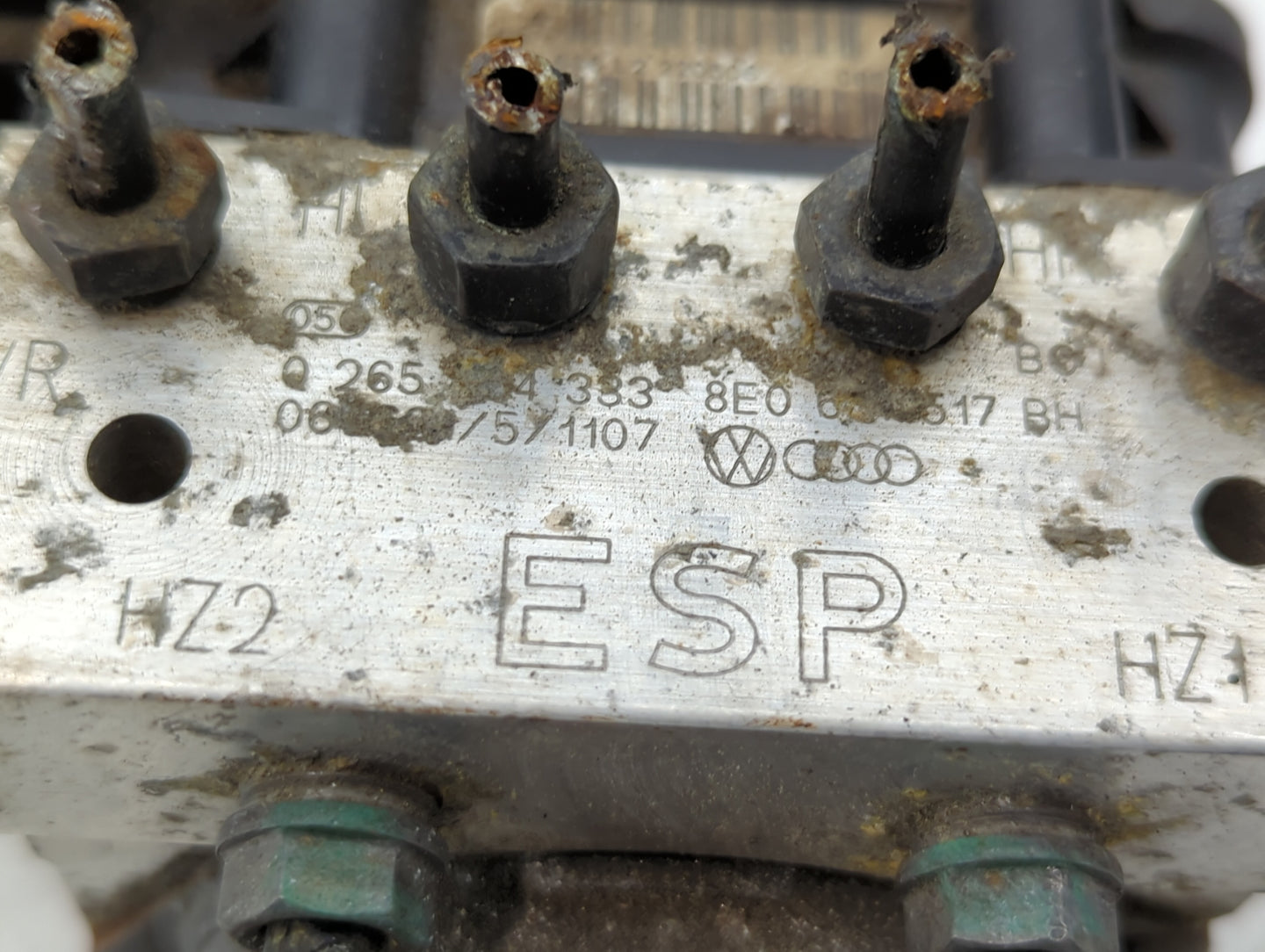 2007-2009 Audi A4 ABS Pump Control Module Replacement P/N:8R0 614 517D 8E0 614 517BF, 8E0 910 517 H Fits Fits 2007 2008 2009