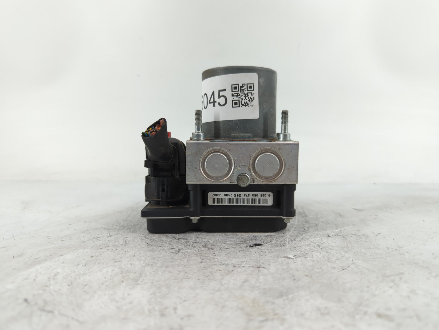 2007-2009 Audi A4 ABS Pump Control Module Replacement P/N:8E0 614 517BH 0 265 234 323 Fits Fits 2007 2008 2009 OEM Used Auto