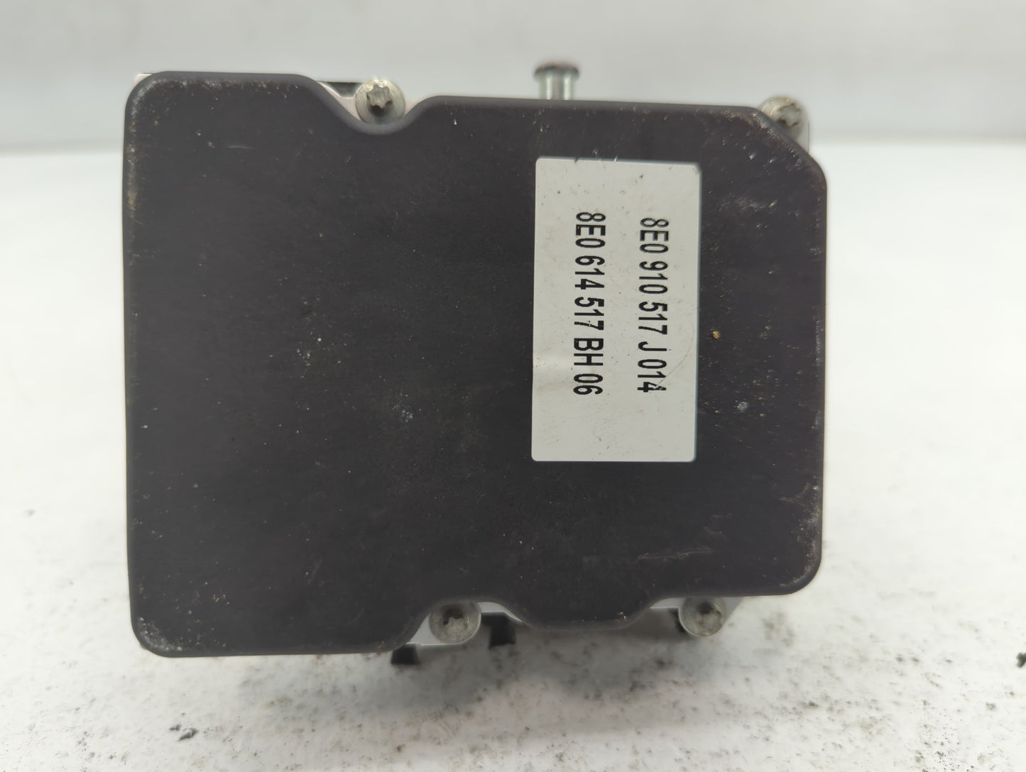 2007-2009 Audi A4 ABS Pump Control Module Replacement P/N:8E0 614 517BH 0 265 234 323 Fits Fits 2007 2008 2009 OEM Used Auto