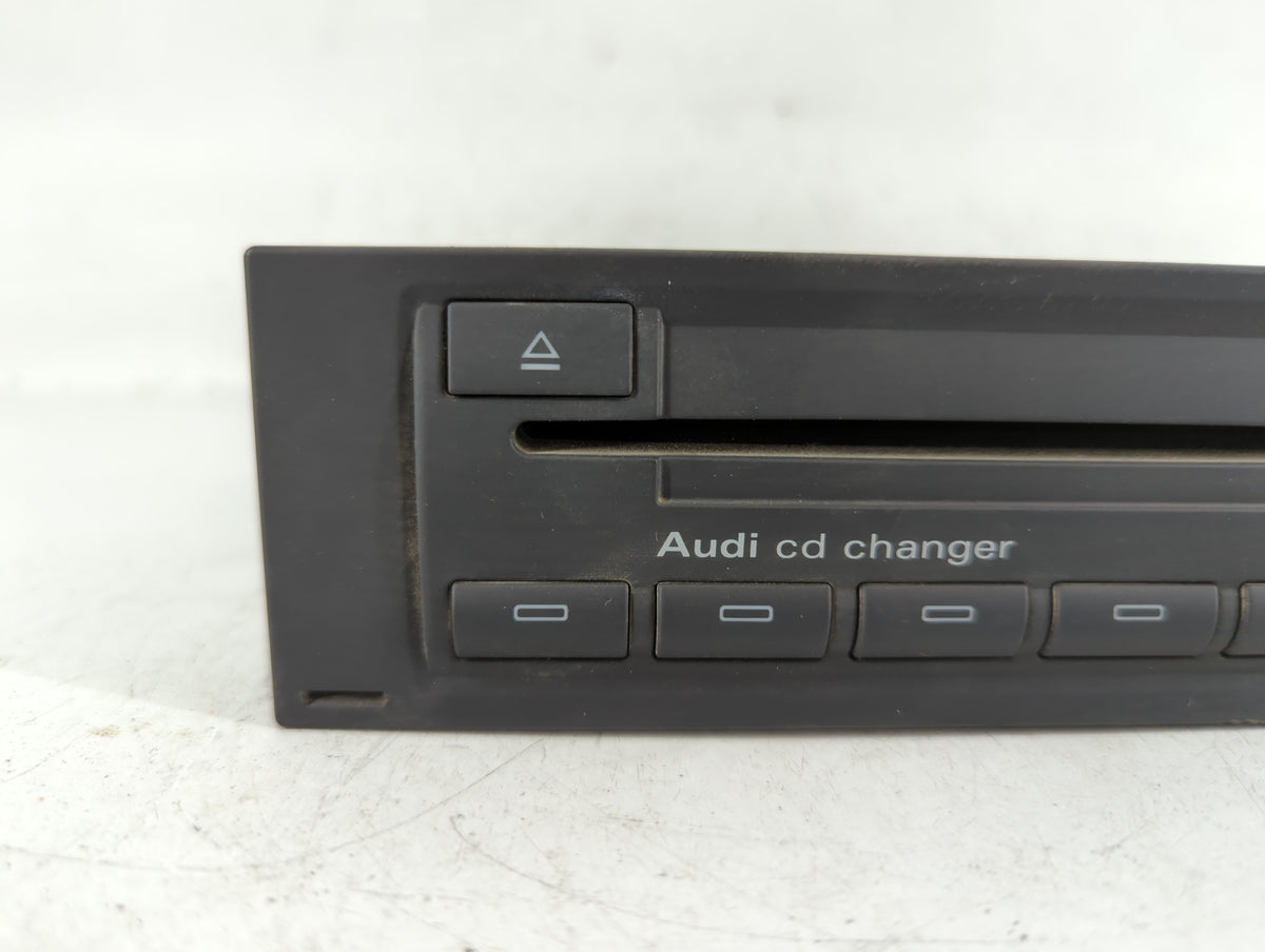 2005-2008 Audi A4 Am Fm Cd Player Radio Receiver 726892 - Oemusedautoparts1.com