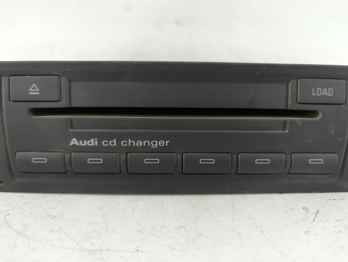 2005-2008 Audi A4 Am Fm Cd Player Radio Receiver 726892 - Oemusedautoparts1.com