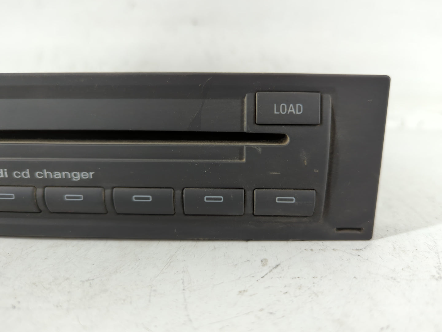 2005-2008 Audi A4 Am Fm Cd Player Radio Receiver - Oemusedautoparts1.com