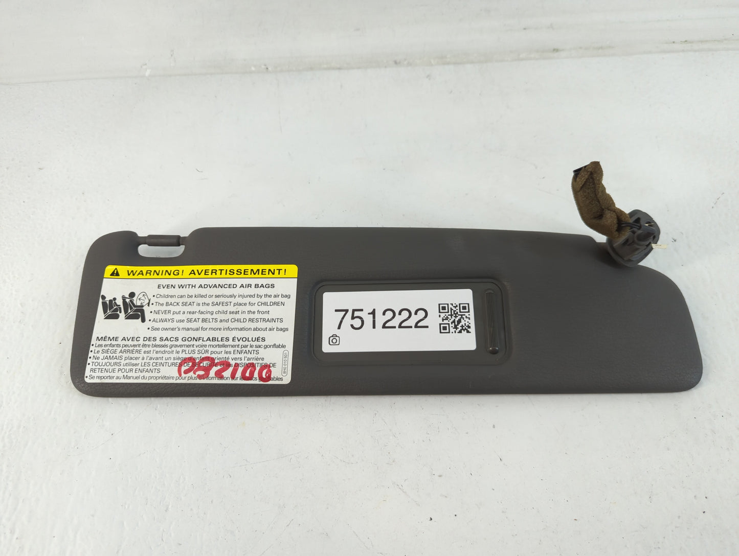 2003-2009 Audi A4 Sun Visor Shade Replacement Passenger Right Mirror Fits Fits 2003 2004 2005 2006 2007 2008 2009 OEM Used A