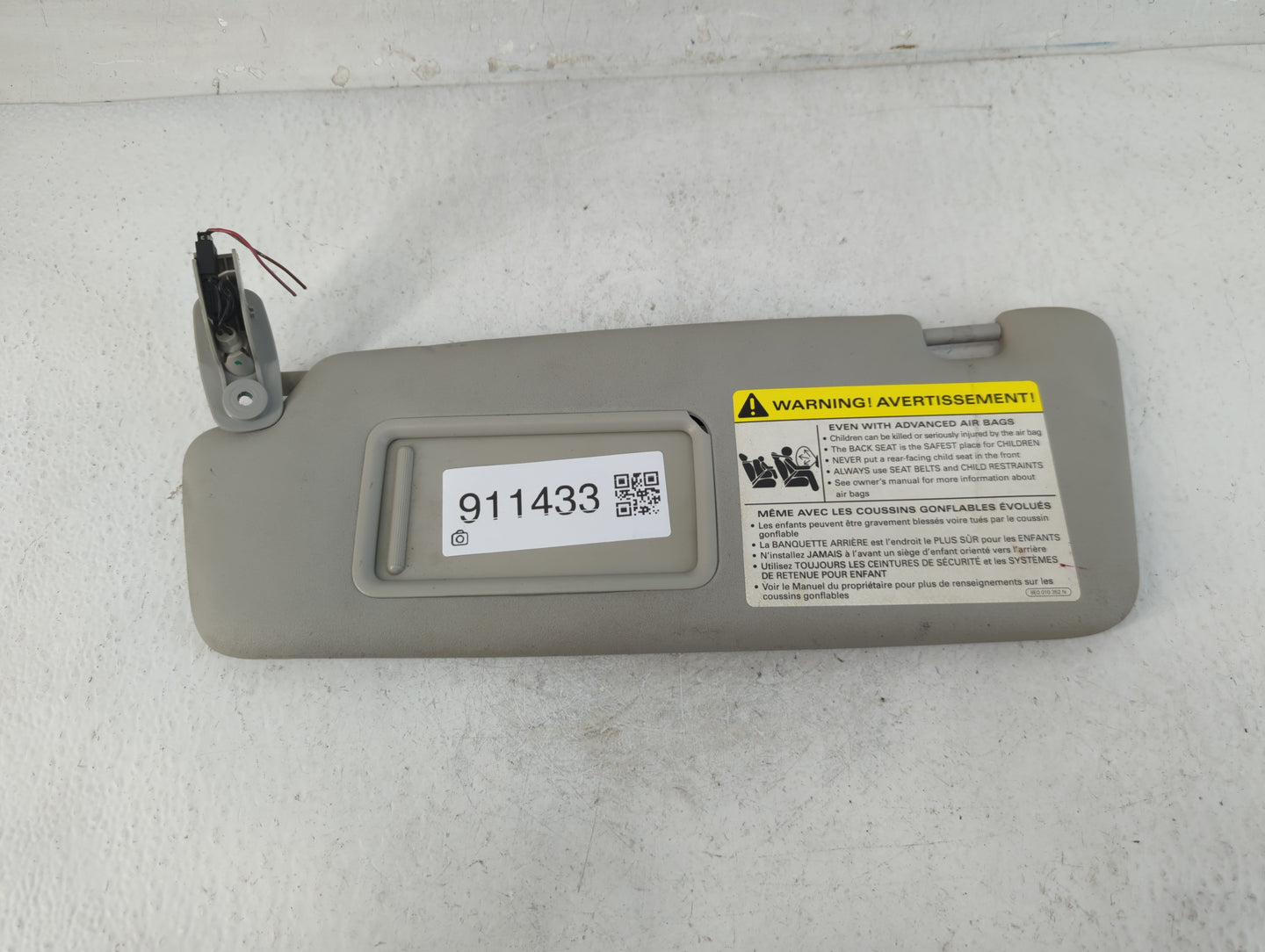 2003-2009 Audi A4 Sun Visor Shade Replacement Driver Left Mirror Fits Fits 2003 2004 2005 2006 2007 2008 2009 OEM Used Auto 