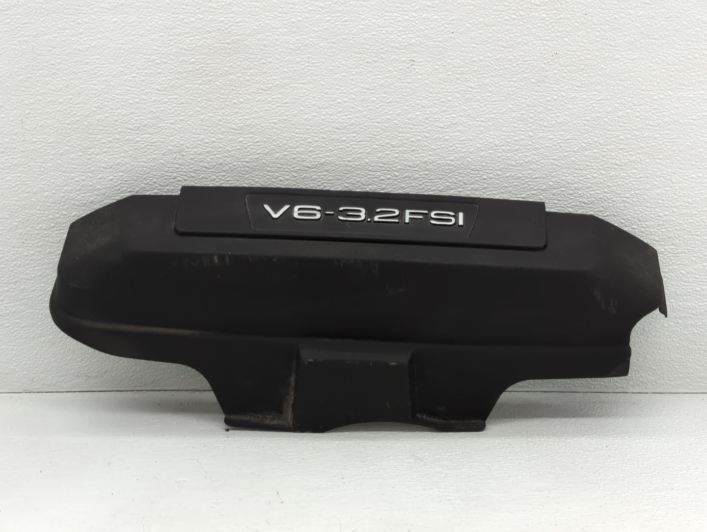 2007 Audi A6 Engine Cover - Oemusedautoparts1.com
