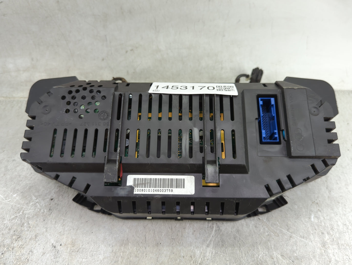 2007 Audi A8 Instrument Cluster Speedometer Gauges P/N:4E0920951C 100801010460003759 Miles:97K Fits OEM Used Auto Parts - Oe