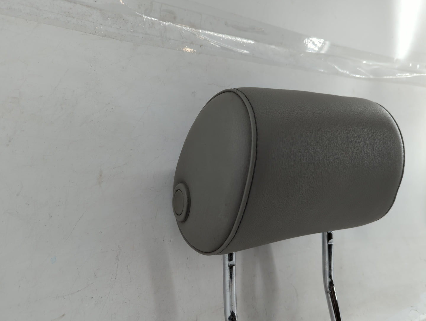 2003-2010 Audi A8 Headrest Head Rest Front Driver Passenger Seat Fits Fits 2003 2004 2005 2006 2007 2008 2009 2010 OEM Used 