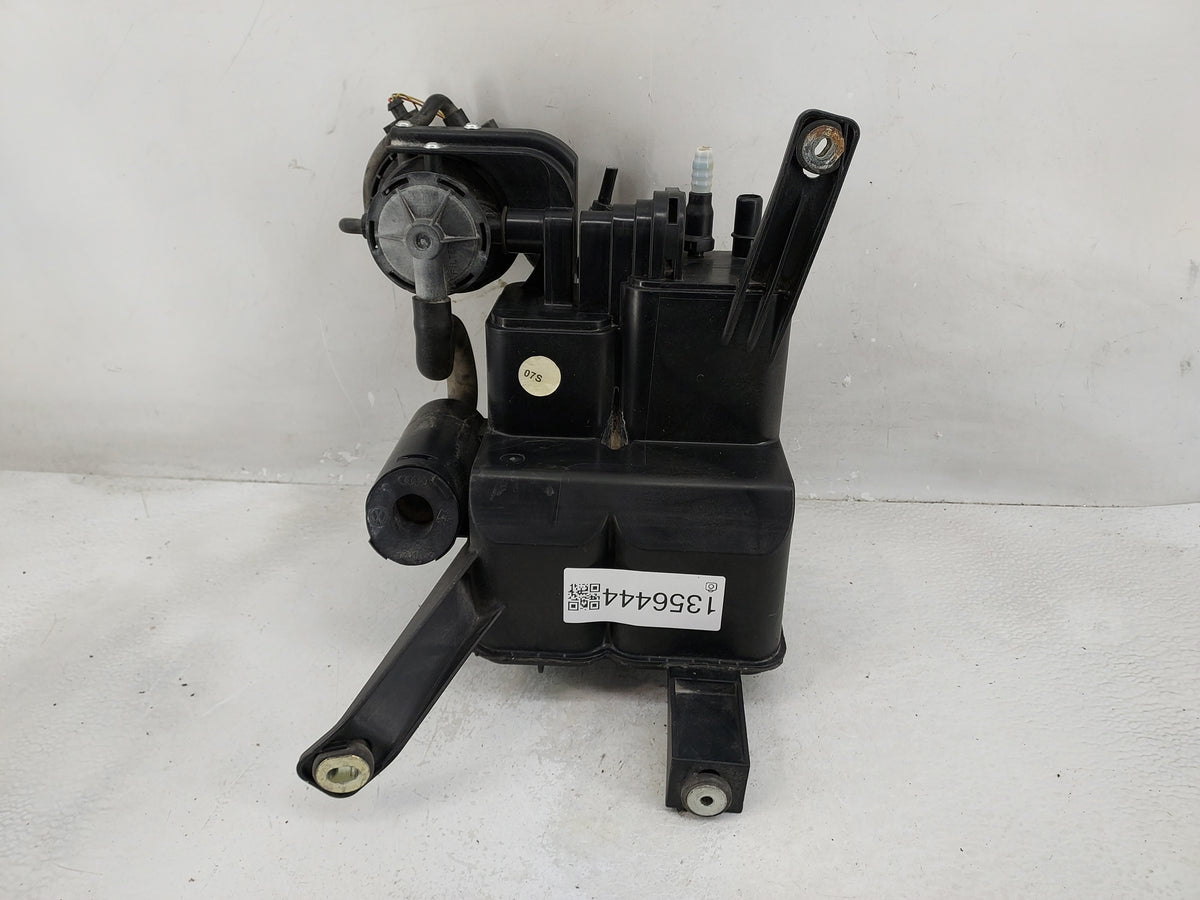 2007 Audi Q7 Fuel Vapor Charcoal Canister - Oemusedautoparts1.com