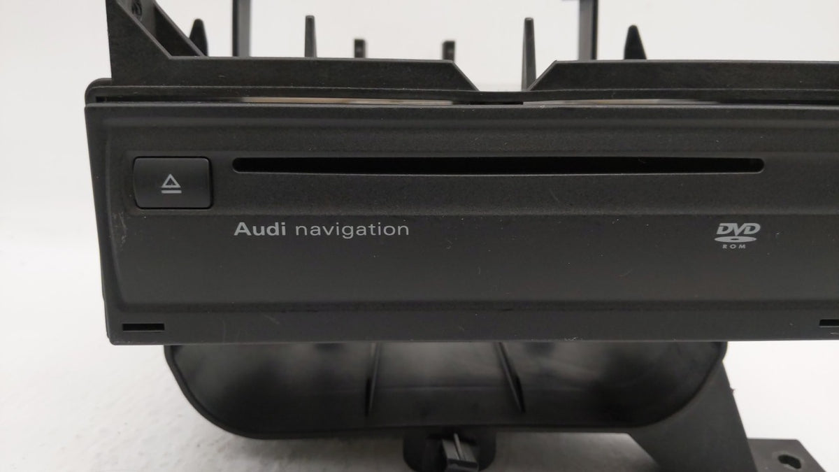 2007-2011 Audi Q7 Information Radio Display Screen - Oemusedautoparts1.com