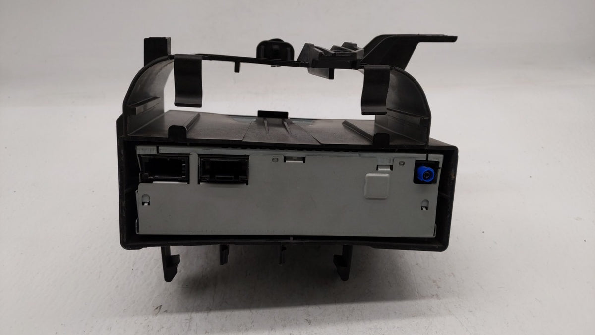 2007-2011 Audi Q7 Information Radio Display Screen - Oemusedautoparts1.com