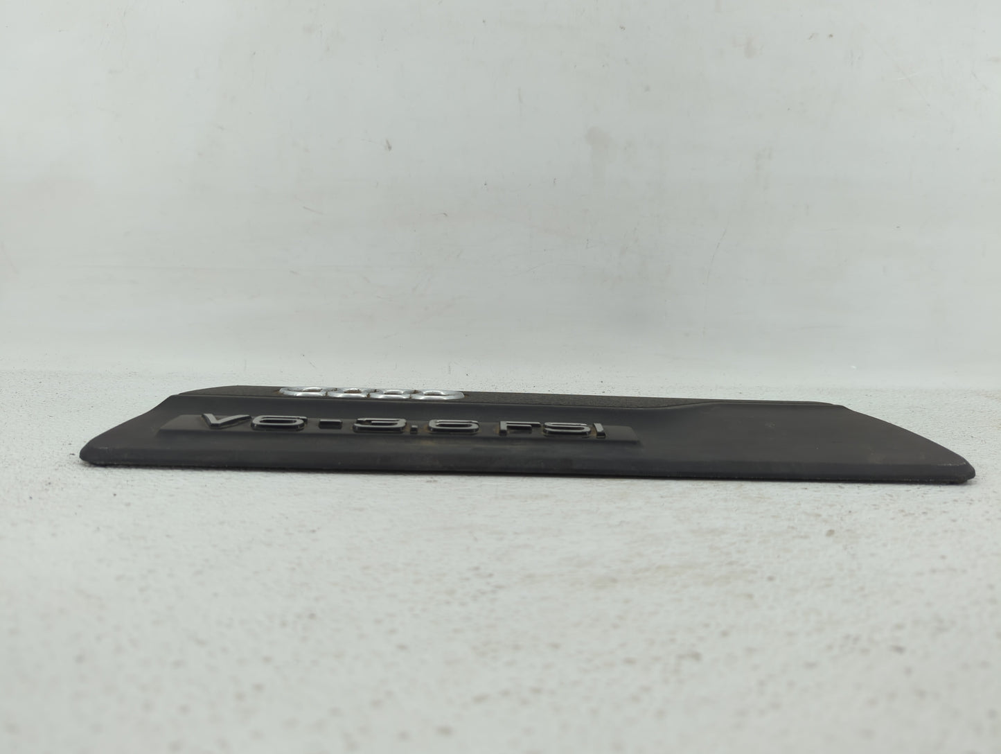 2007 Audi Q7 Engine Cover - Oemusedautoparts1.com