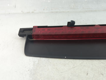 2007 Audi S6 Third Brake Light Tail Light P/N:4F5 945 097 Fits OEM Used Auto Parts