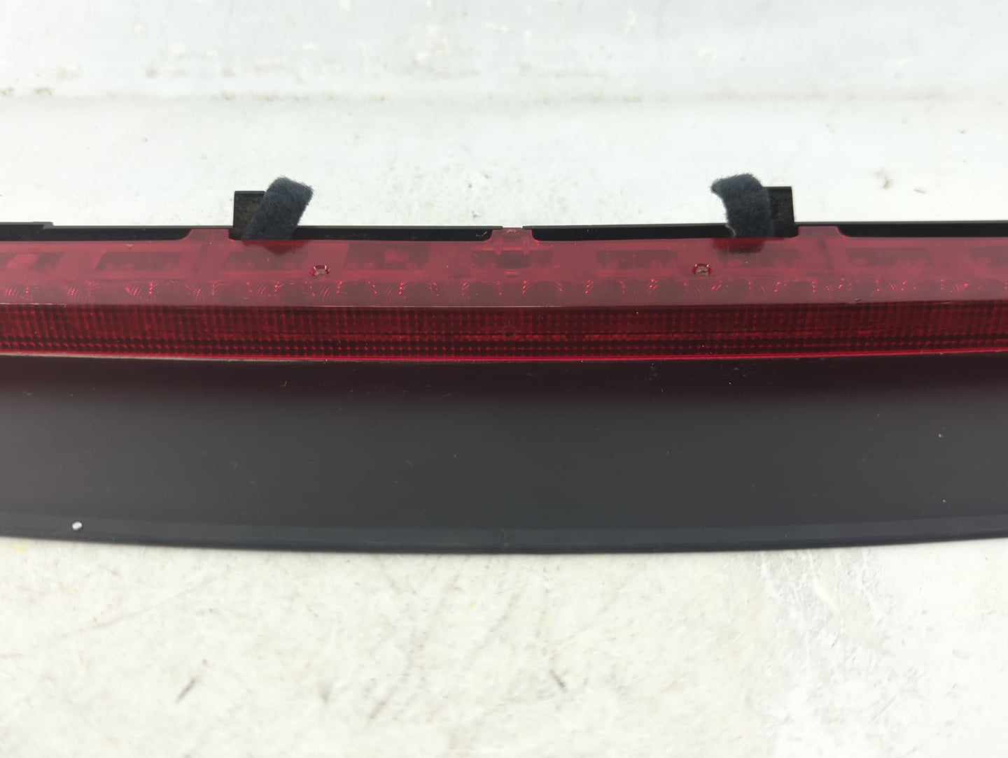 2007 Audi S6 Third Brake Light Tail Light P/N:4F5 945 097 Fits OEM Used Auto Parts - Oemusedautoparts1.com