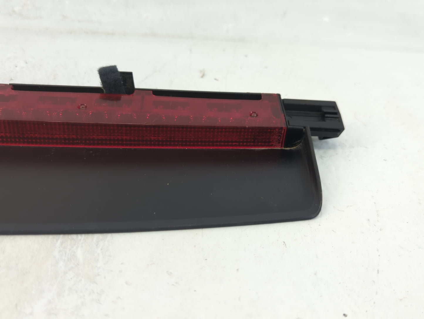 2007 Audi S6 Third Brake Light Tail Light P/N:4F5 945 097 Fits OEM Used Auto Parts - Oemusedautoparts1.com