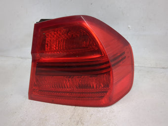 compare product 2007-2008 Bmw 328 Tail Light Assembly Passenger Right OEM P/N:7161956 27.63.02.20 Fits Fits 2006 2007 2008 OEM Used Auto Parts