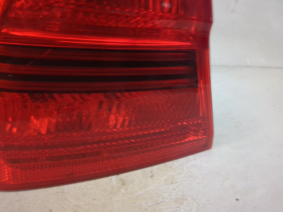 2007-2008 Bmw 328 Tail Light Assembly Driver Left OEM P/N:7163301 Fits Fits 2006 2007 2008 OEM Used Auto Parts - Oemusedauto