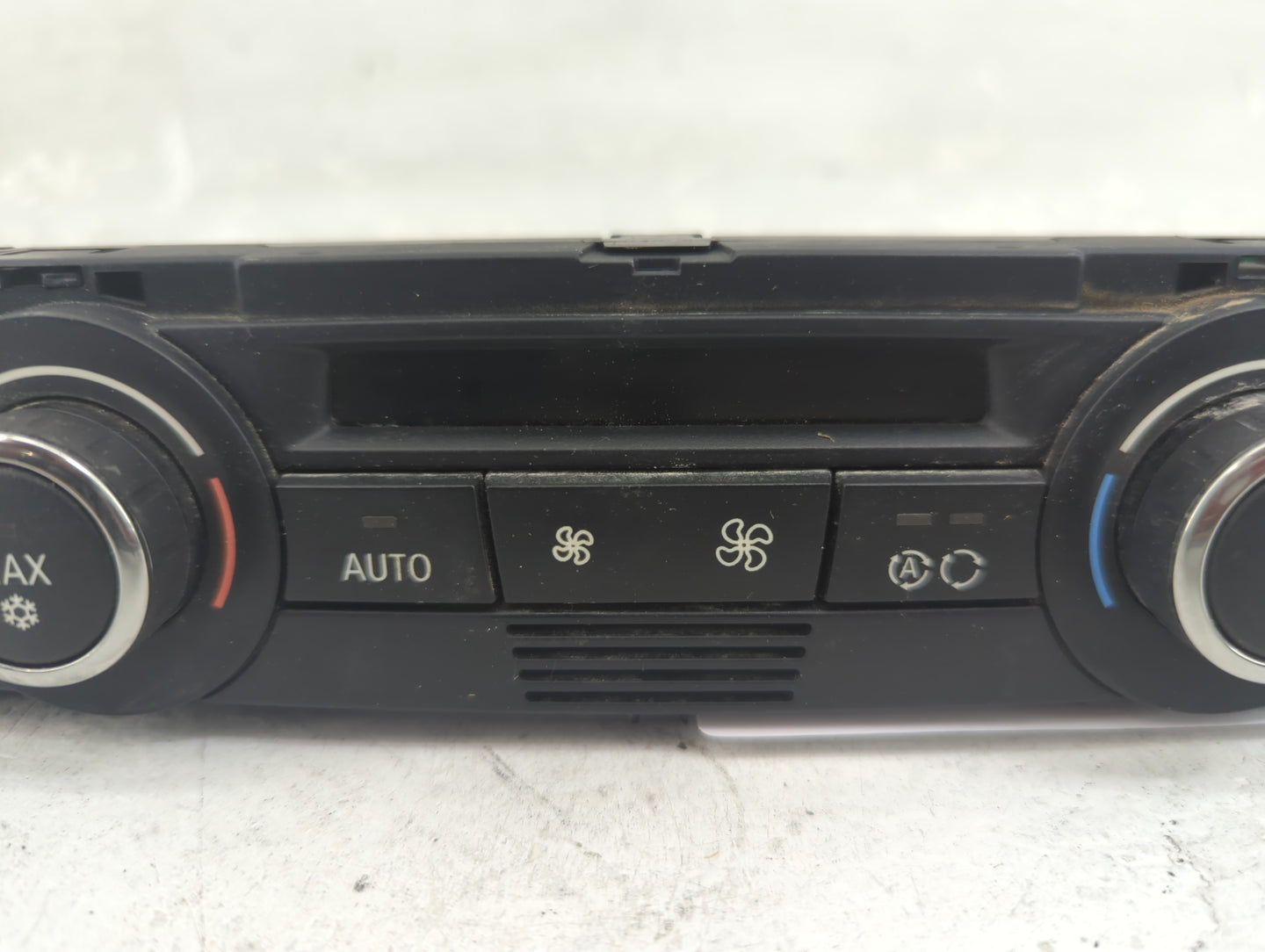 2007-2010 Bmw 328i Climate Control Module Temperature AC/Heater Replacement P/N:64119119687 9119687-01 Fits OEM Used Auto Pa