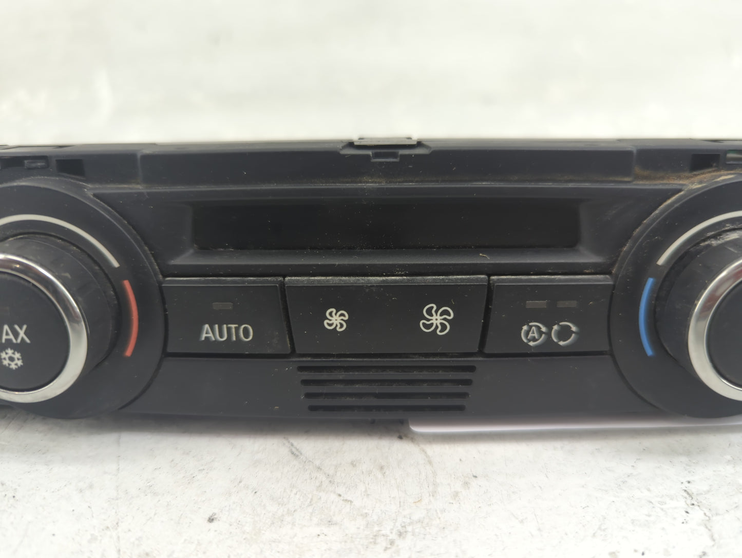 2007-2010 Bmw 328i Climate Control Module Temperature AC/Heater Replacement P/N:64119119687 9119687-01 Fits OEM Used Auto Pa