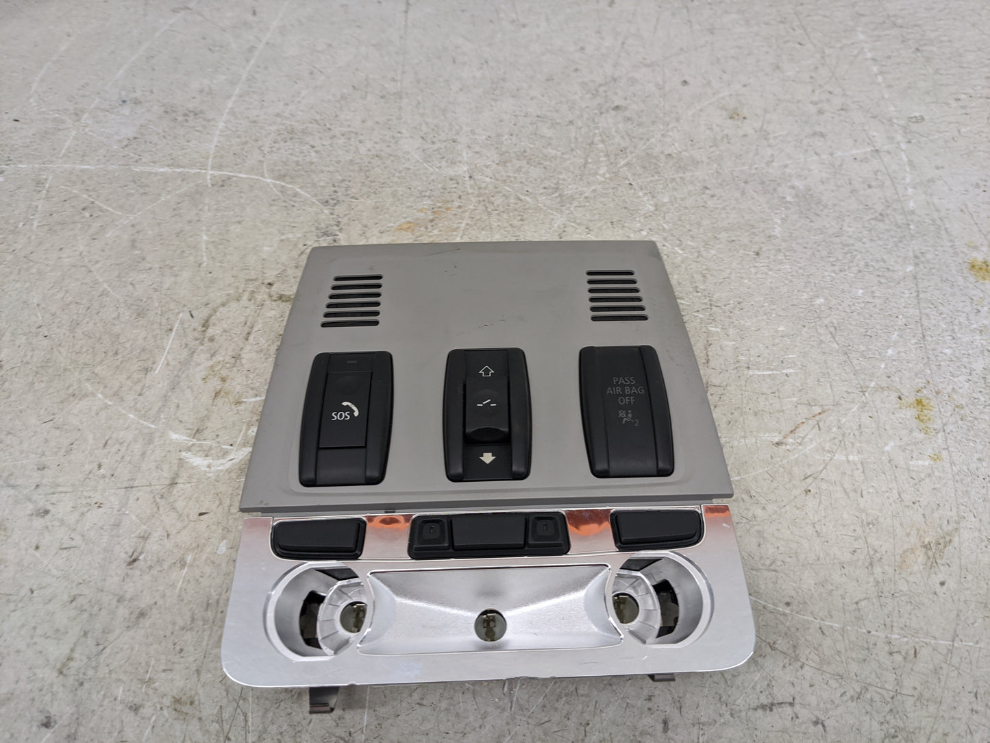 2007 Bmw 328i Overhead Console W/rear Climate Control - Oemusedautoparts1.com