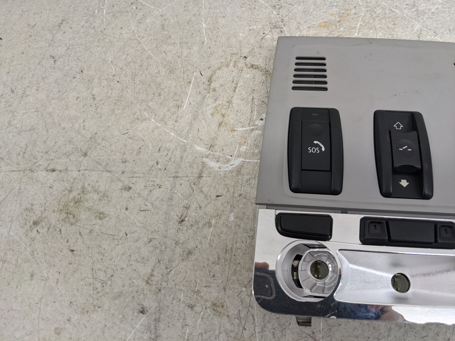 2007 Bmw 328i Overhead Console W/rear Climate Control - Oemusedautoparts1.com