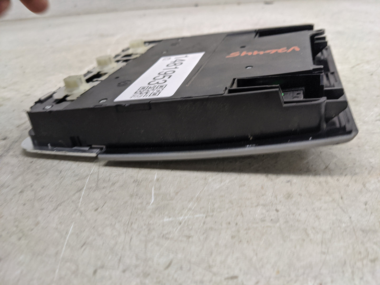 2007 Bmw 328i Overhead Console W/rear Climate Control - Oemusedautoparts1.com