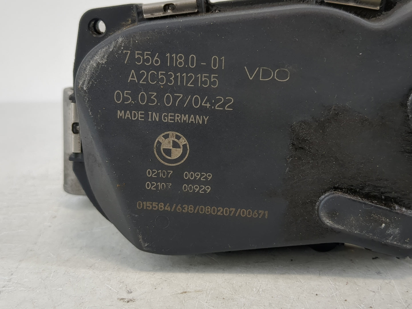 2007-2013 Bmw 328i Throttle Body P/N:7 556 118 0 Fits Fits 2007 2008 2009 2010 2011 2012 2013 OEM Used Auto Parts - Oemuseda