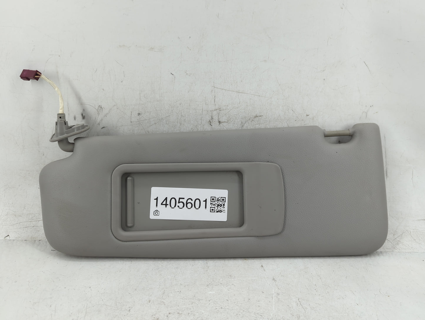2007-2011 Bmw 328i Sun Visor Shade Replacement Driver Left Mirror Fits OEM Used Auto Parts - Oemusedautoparts1.com