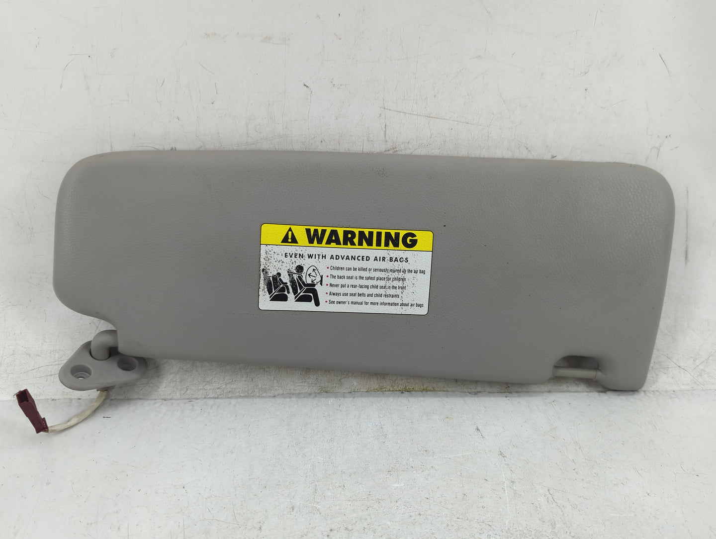 2007-2011 Bmw 328i Sun Visor Shade Replacement Driver Left Mirror Fits OEM Used Auto Parts - Oemusedautoparts1.com