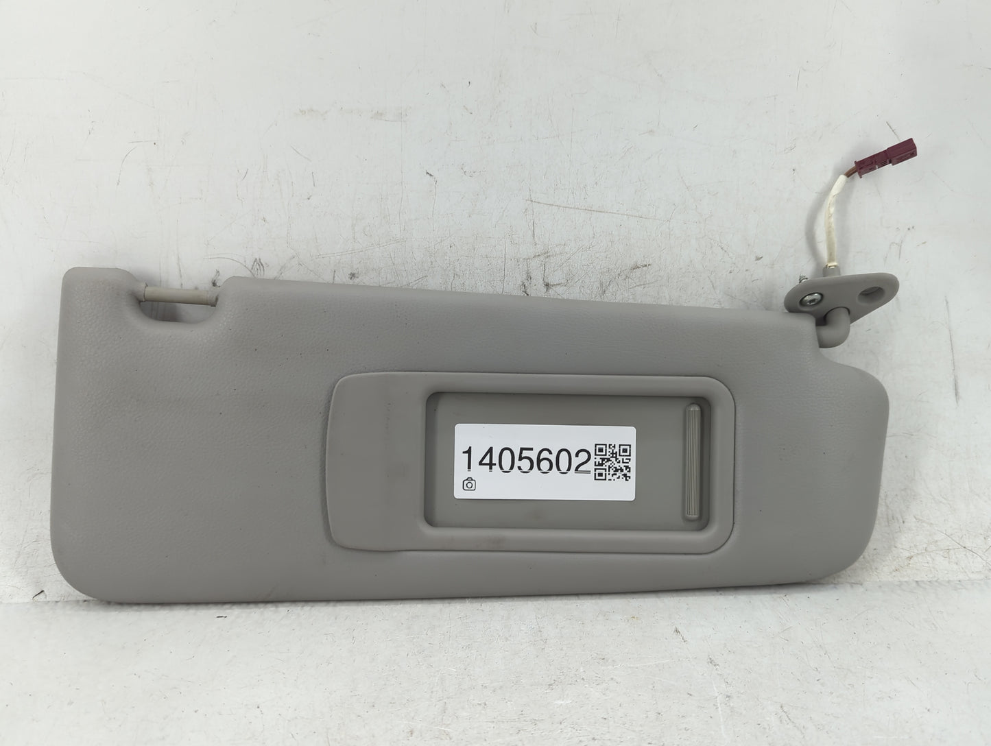 2007-2011 Bmw 328i Sun Visor Shade Replacement Passenger Right Mirror Fits OEM Used Auto Parts - Oemusedautoparts1.com
